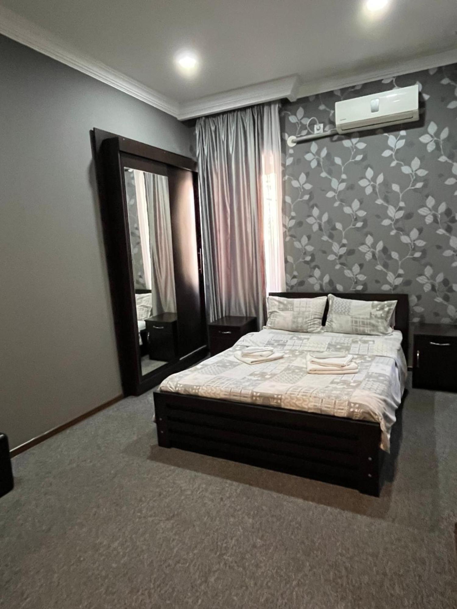 7 Rooms Tiflis Dış mekan fotoğraf