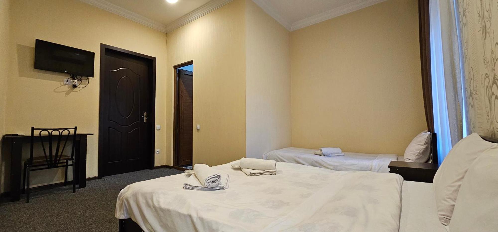 7 Rooms Tiflis Dış mekan fotoğraf