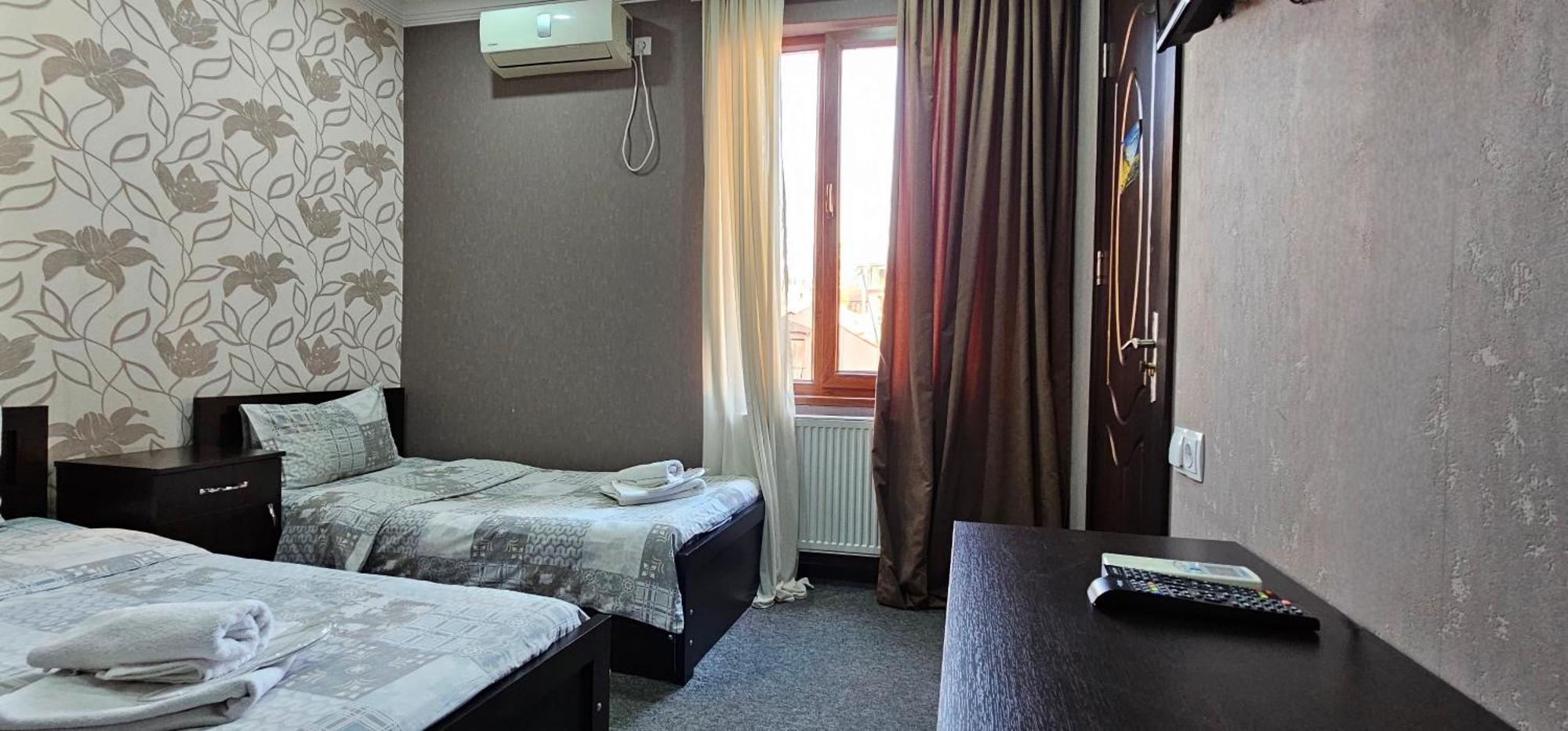 7 Rooms Tiflis Dış mekan fotoğraf