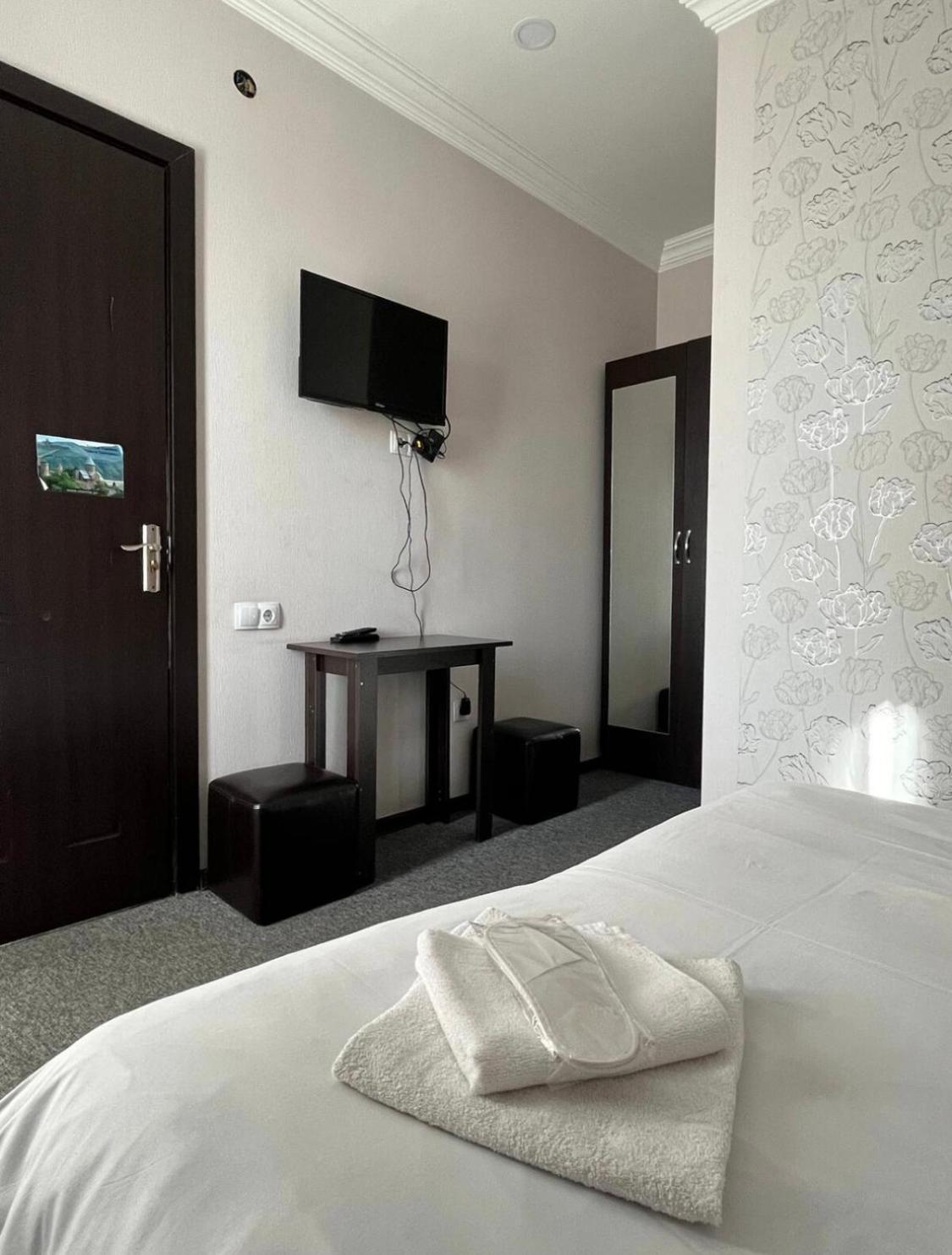 7 Rooms Tiflis Dış mekan fotoğraf