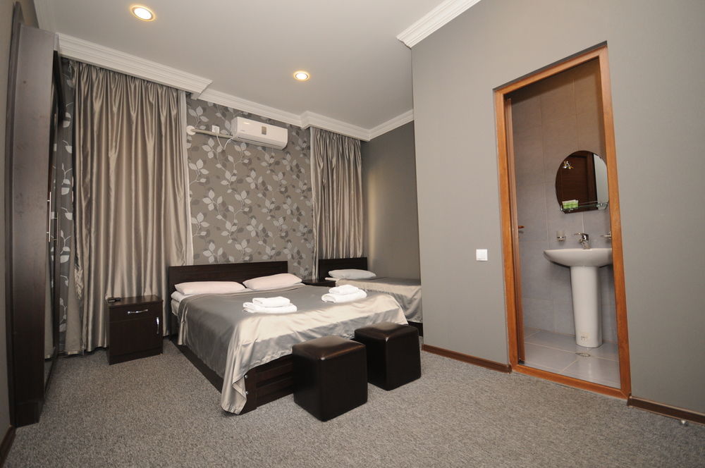 7 Rooms Tiflis Dış mekan fotoğraf